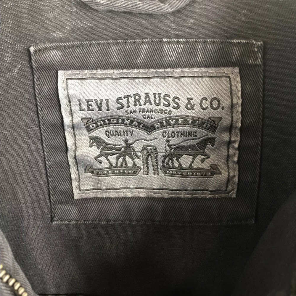 Levi’s Acid Washed Black Denim Trucker Jacket Lrg - Picture 8 of 12